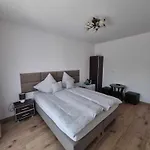 Pokoje Goscinne Wylotowa 32